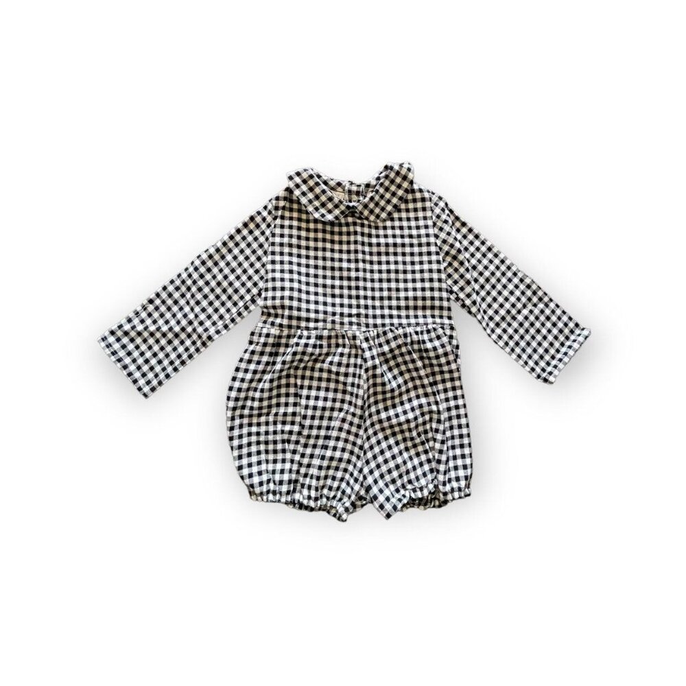 Linen & Ivy Peter Pan Color Black & White Long Sleeve Romper